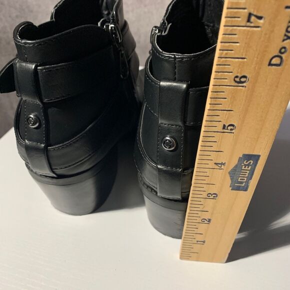 Guess Boots Women's Size 7.5 Black Chelsea Style Cuban Heel Ankle Zipper - Picture 6 of 10